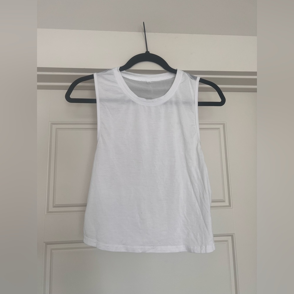 White workout crop tank top